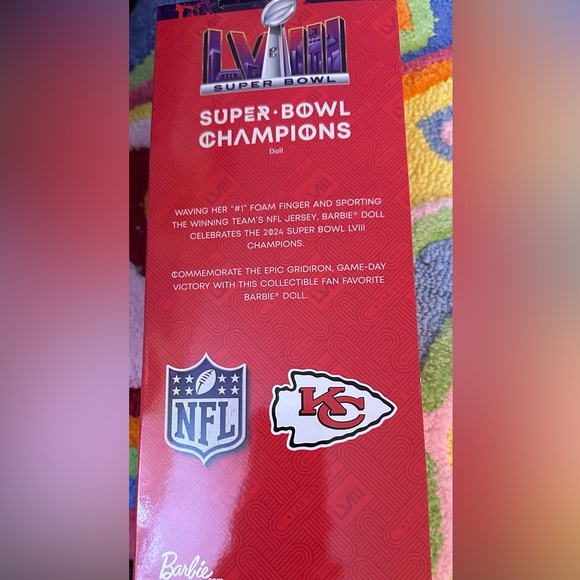 Taylor Swift (1 left) Kansas City chiefs, Super Bowl, Barbie SUPERBOWL - Picture 3 of 12